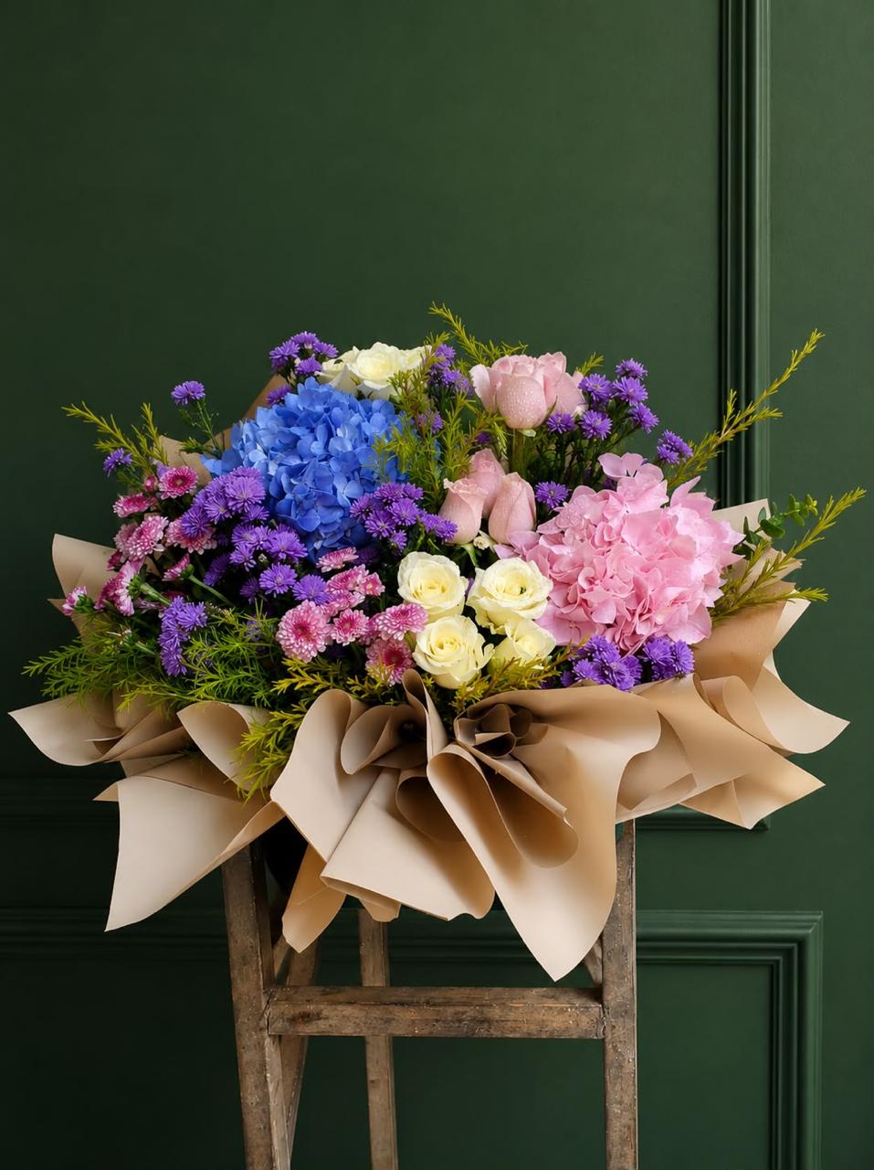 The Psychology of Flowers: Why Fresh Blooms Instantly Make Us Feel Better